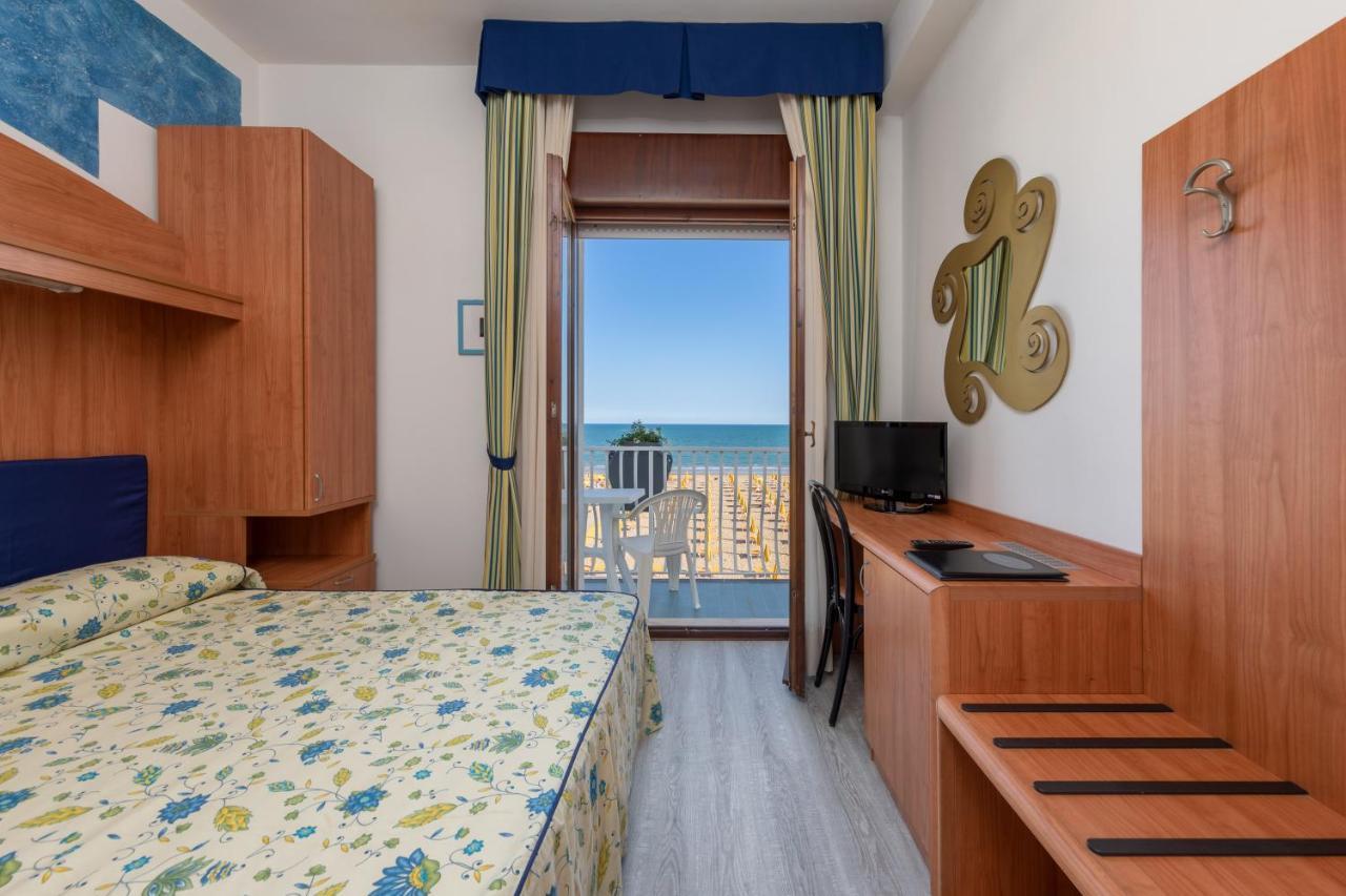 Hotel Gritti Лидо-ди-Езоло Номер фото