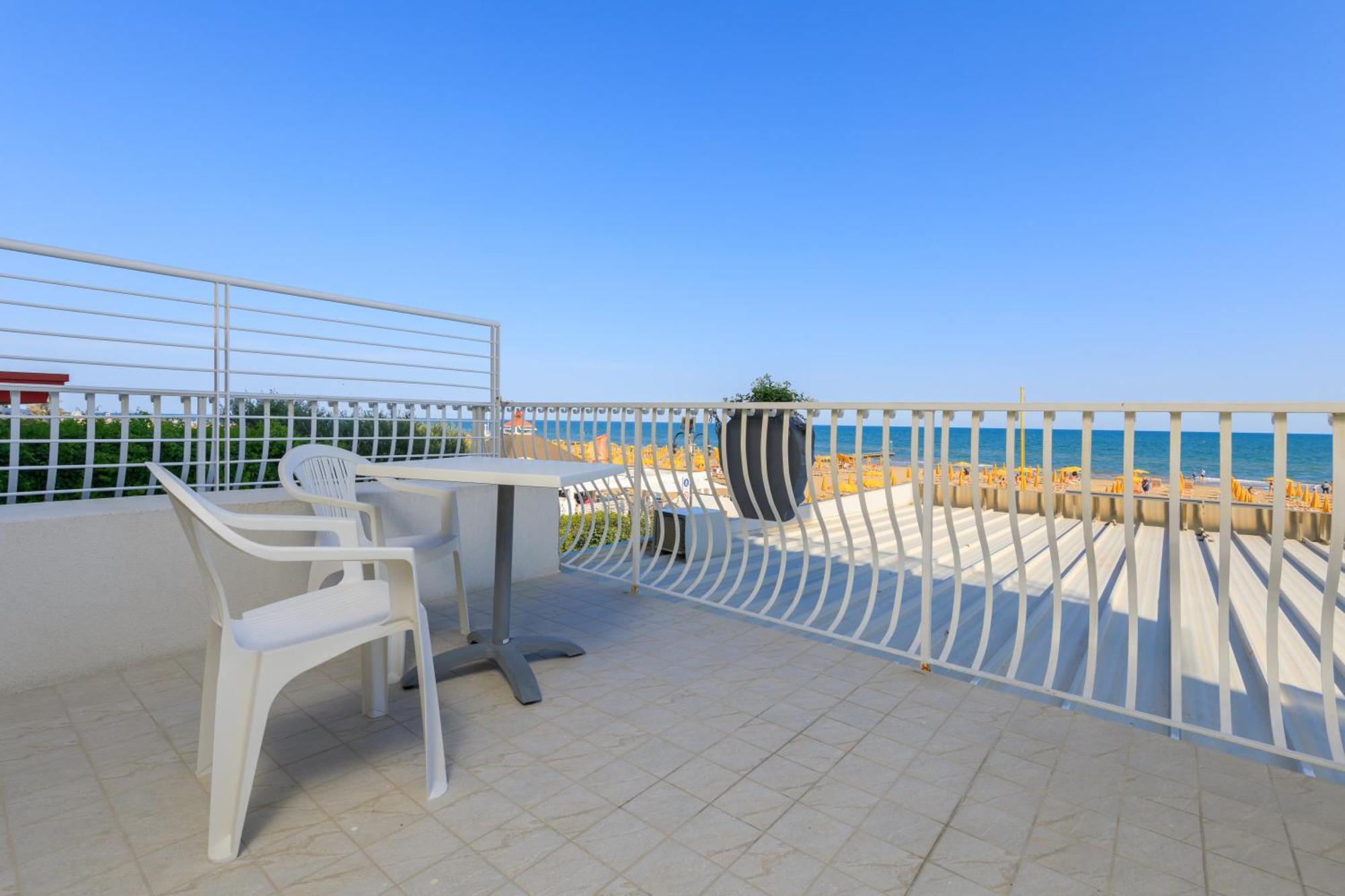 Hotel Gritti Лидо-ди-Езоло Номер фото